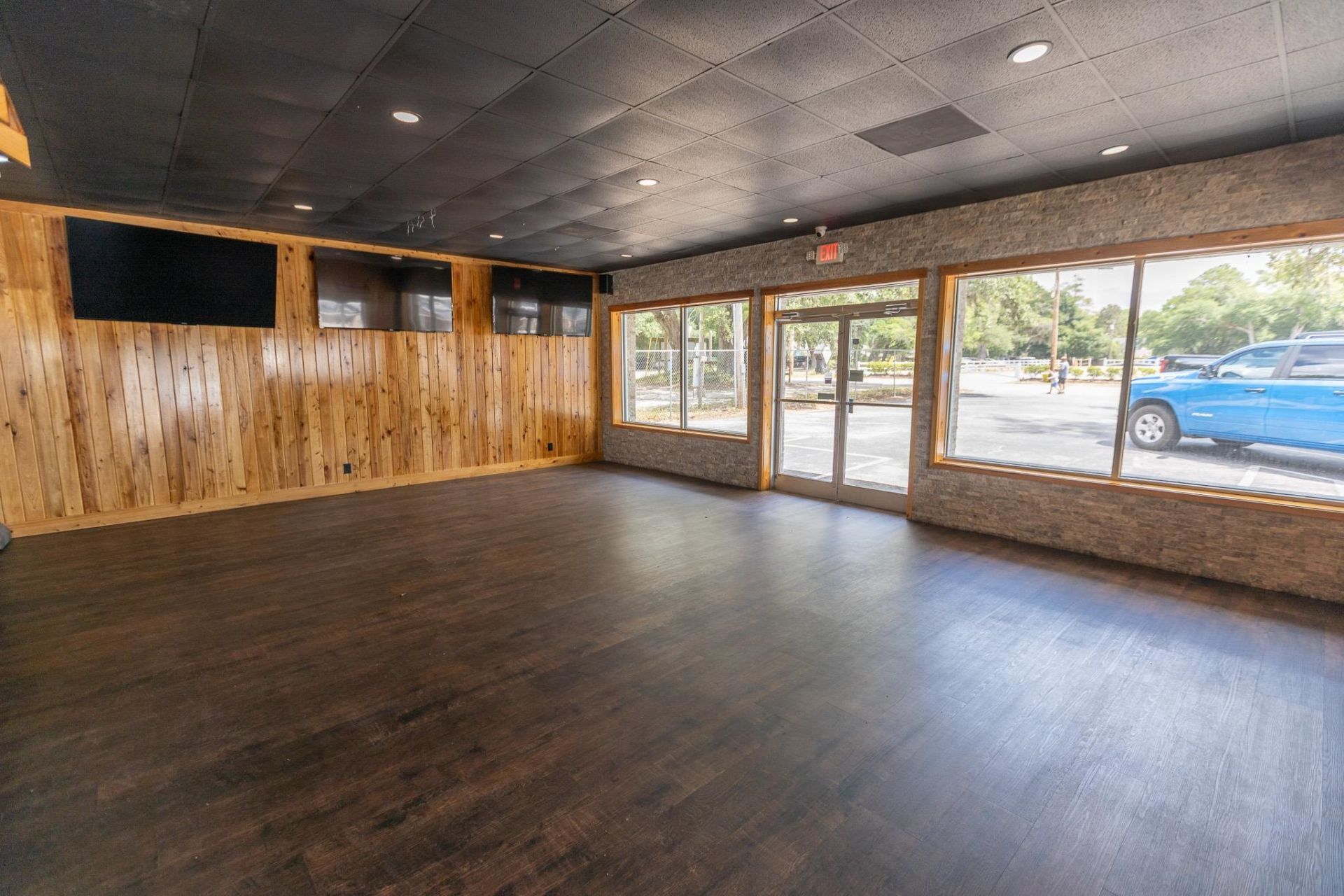 4480 Mineola Ave. Photo 44