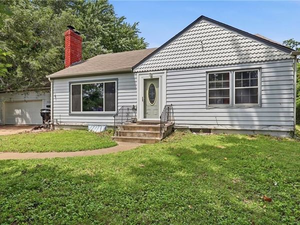 3321 Blue Ridge Boulevard, Independence, MO 64052