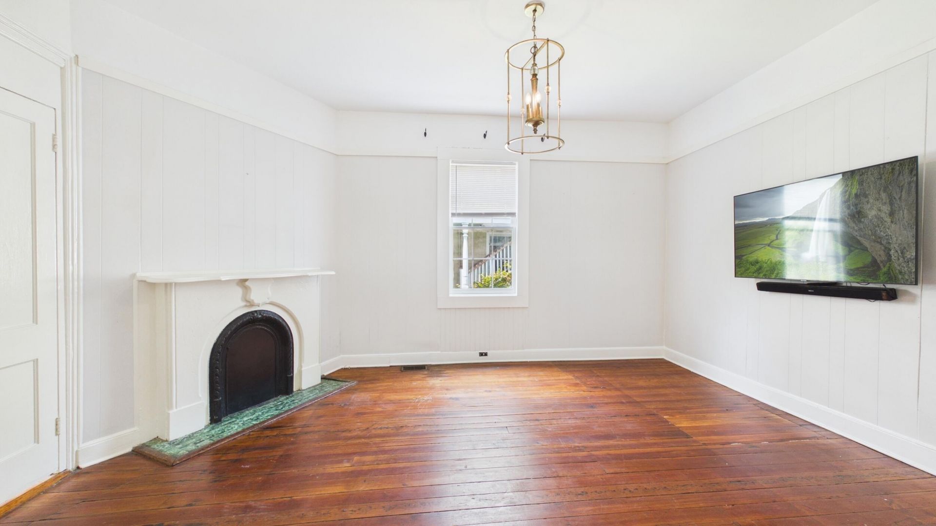 120 Alexander Street Photo 11