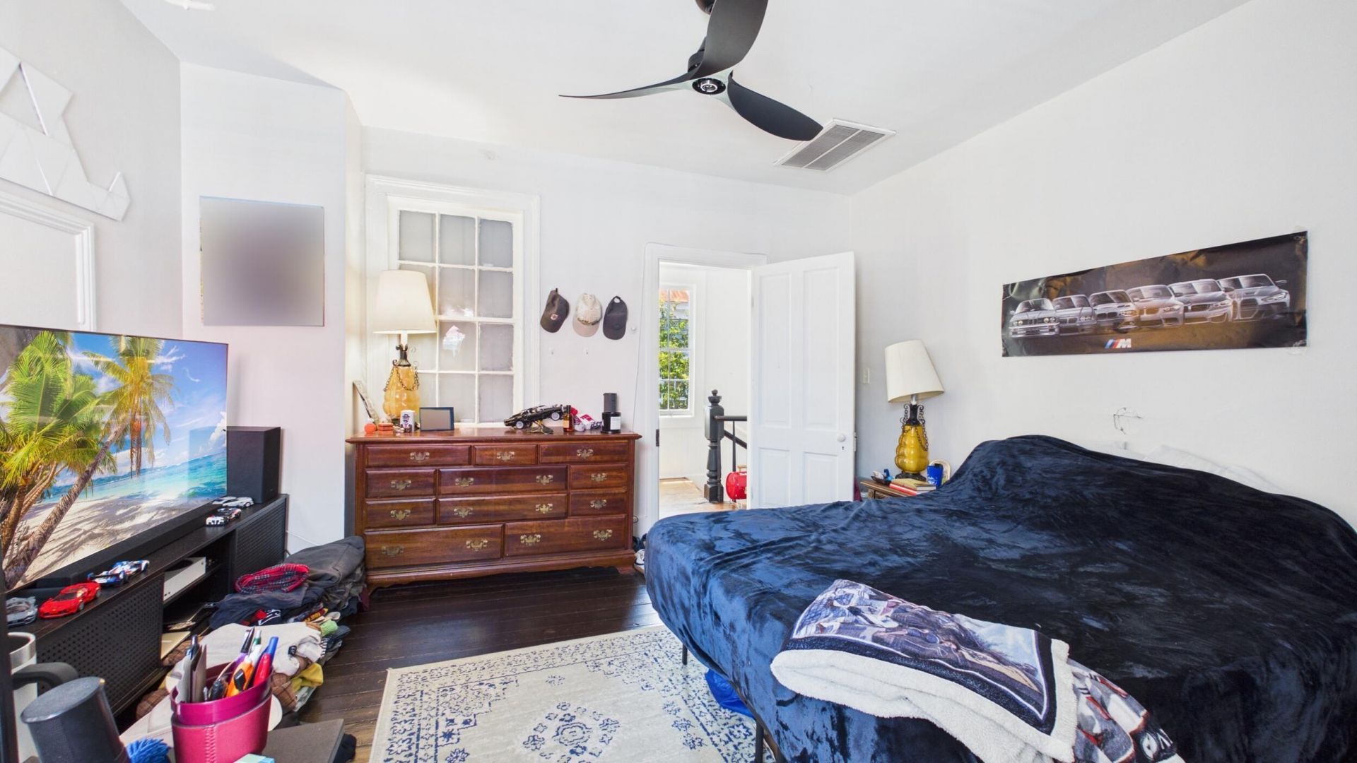 120 Alexander Street Photo 30