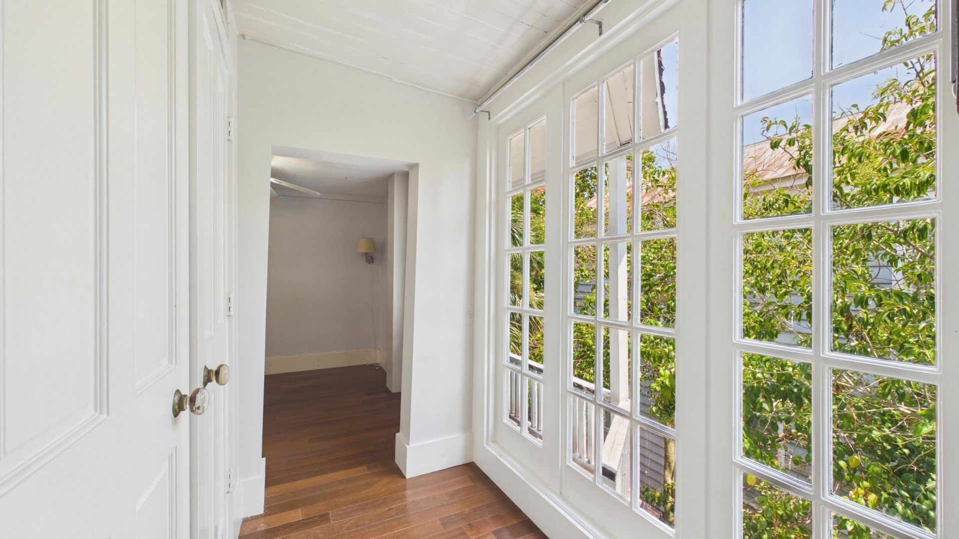 120 Alexander Street Photo 35