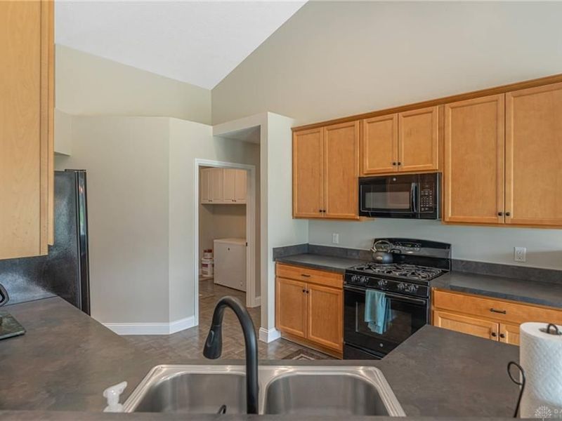1032 McKinney Lane, Washington Township, OH 45458 Photo 14