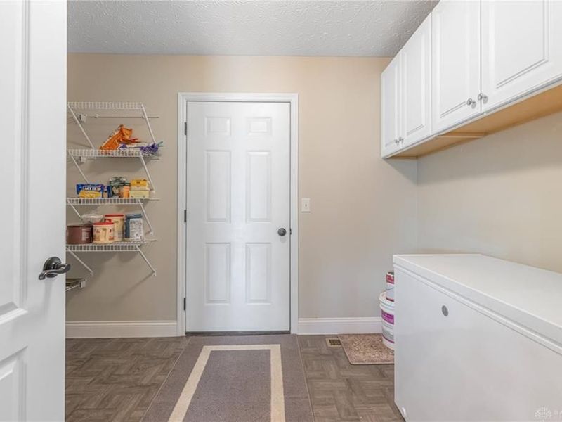 1032 McKinney Lane, Washington Township, OH 45458 Photo 18