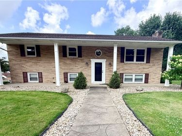 216 High Street, Dover, OH 44622