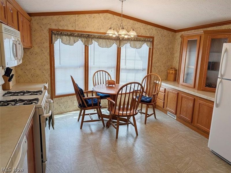 266 Bender Street NE, Unit 15, Navarre, OH 44662 Photo 7
