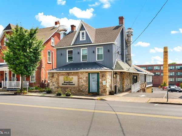 127 S BROAD STREET , NAZARETH, PA 18064
