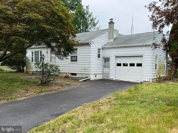1811 WOODLAND AVENUE , LANCASTER, PA 17602