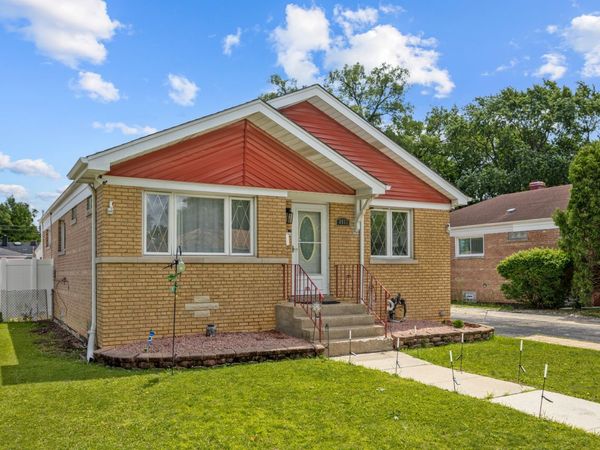 8833 TULLEY Avenue , Oak Lawn, IL 60453