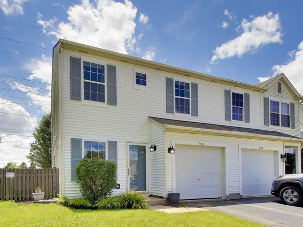 931 E Savannah Drive , Romeoville, IL 60446