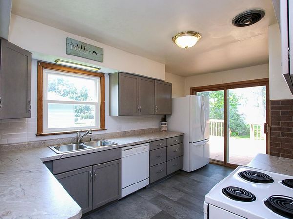 230 Main Street, Green Isle, MN 55338