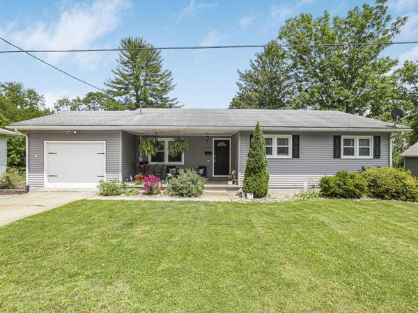 7 Garfield Avenue , New Concord, OH 43762