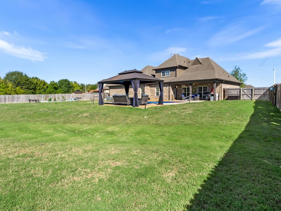 Property Image 32