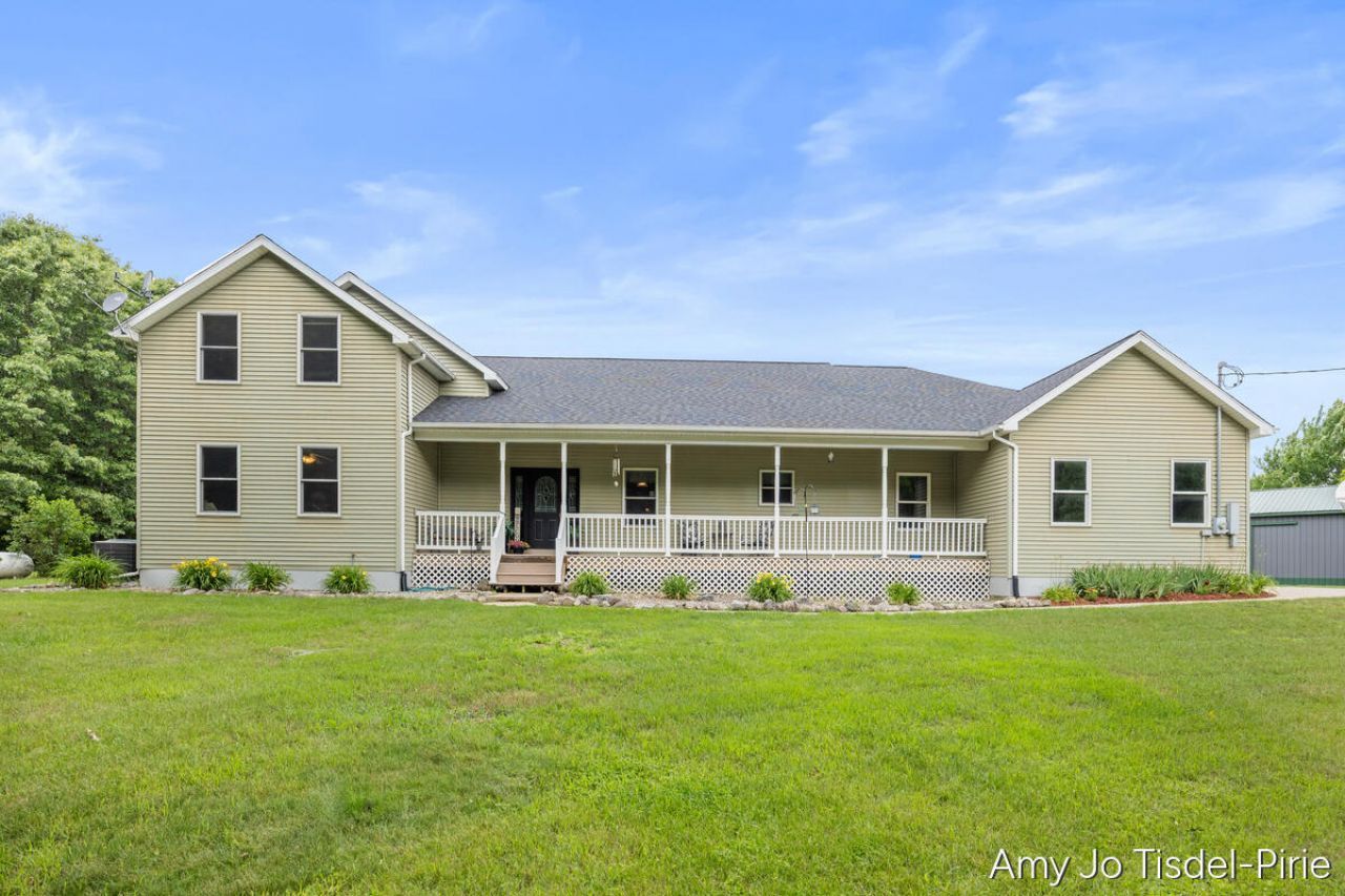 5824 W Grand River Road, Laingsburg, MI 48848 Main Photo