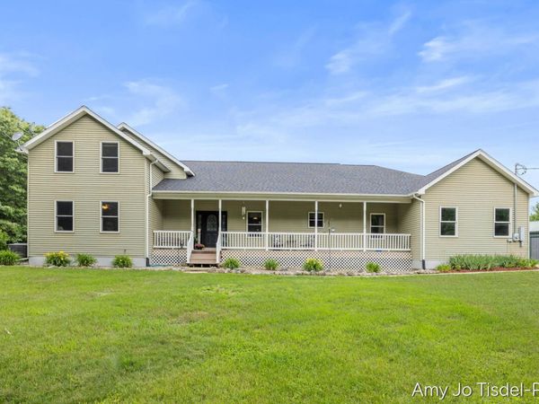 5824 W Grand River Road, Laingsburg, MI 48848