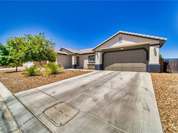 90 Weeping Willow Court, Pahrump, NV 89048