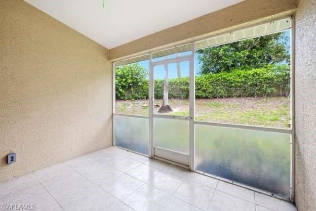 1660 Royal Cir, Unit 101, Naples, FL 34112 Photo