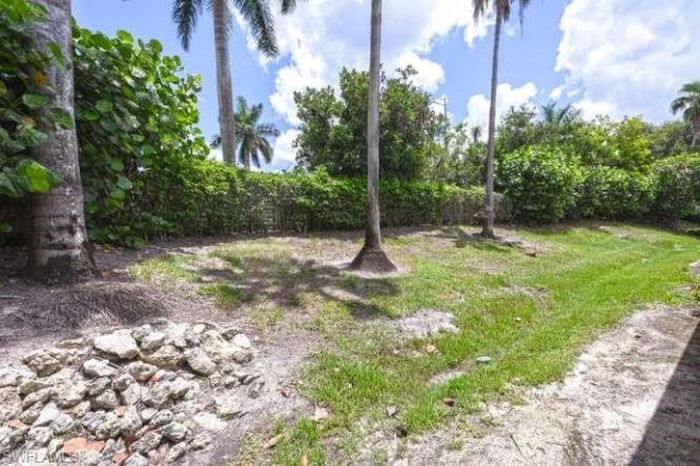 1660 Royal Cir, Unit 101, Naples, FL 34112 Photo