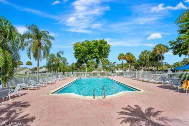 1660 Royal Cir, Unit 101, Naples, FL 34112 Photo