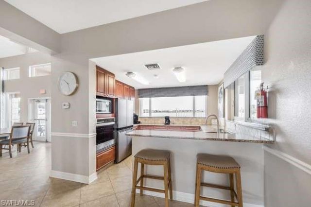 1660 Royal Cir, Unit 101, Naples, FL 34112 Photo