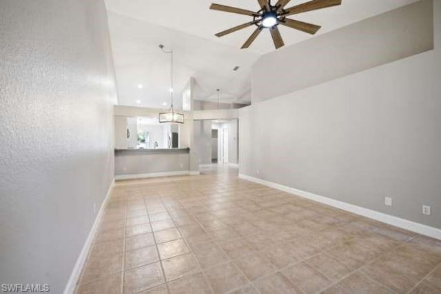 1660 Royal Cir, Unit 101, Naples, FL 34112 Photo