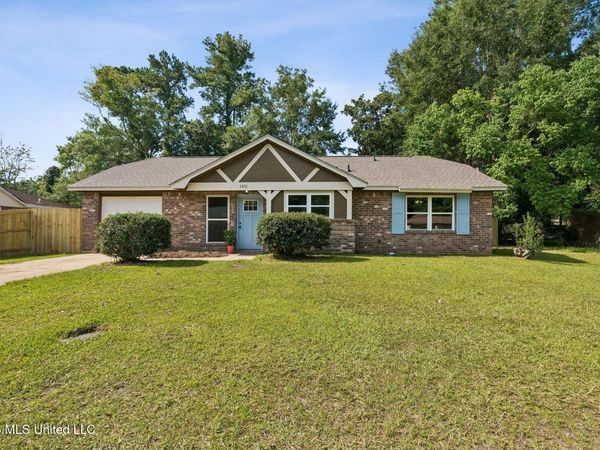 1401 Timber Lane Road, Gautier, MS 39553