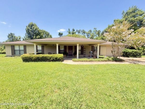 403 Isobel Street, Belzoni, MS 39038