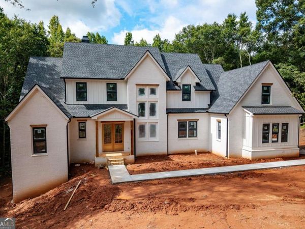 242 Carriage Avenue, Jefferson, GA 30549