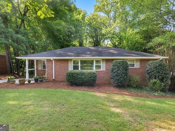 798 Pinehill Drive SE, Smyrna, GA 30080