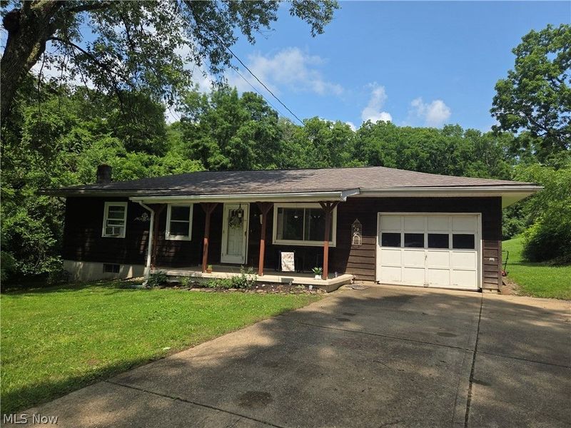 3036 Meadow Road, Cambridge, OH 43725 Photo 1