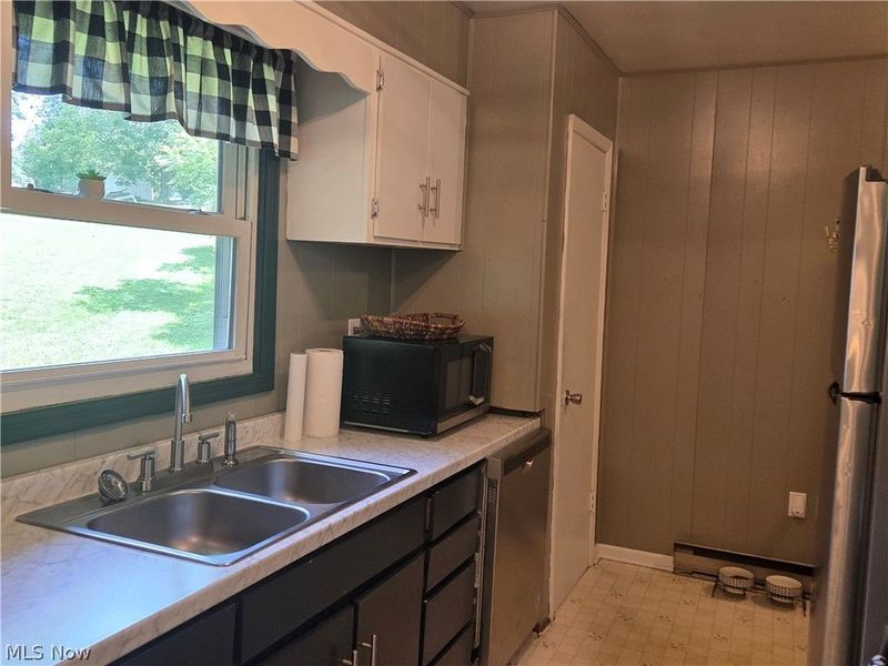 3036 Meadow Road, Cambridge, OH 43725 Photo 10