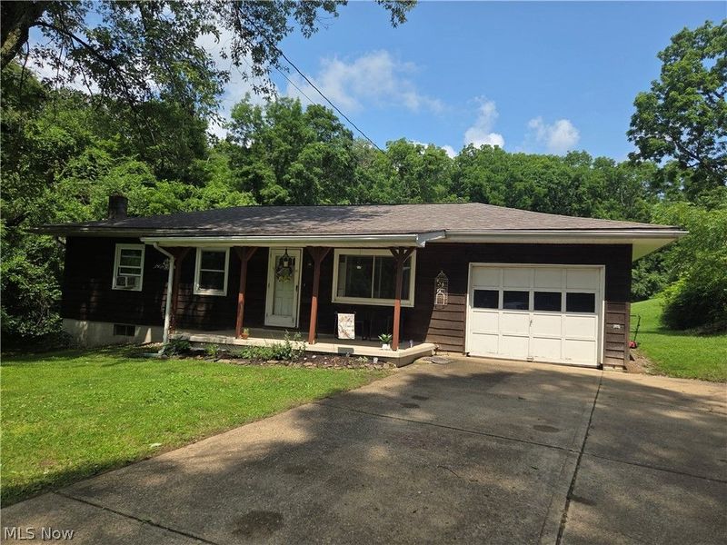 3036 Meadow Road, Cambridge, OH 43725 Photo 2