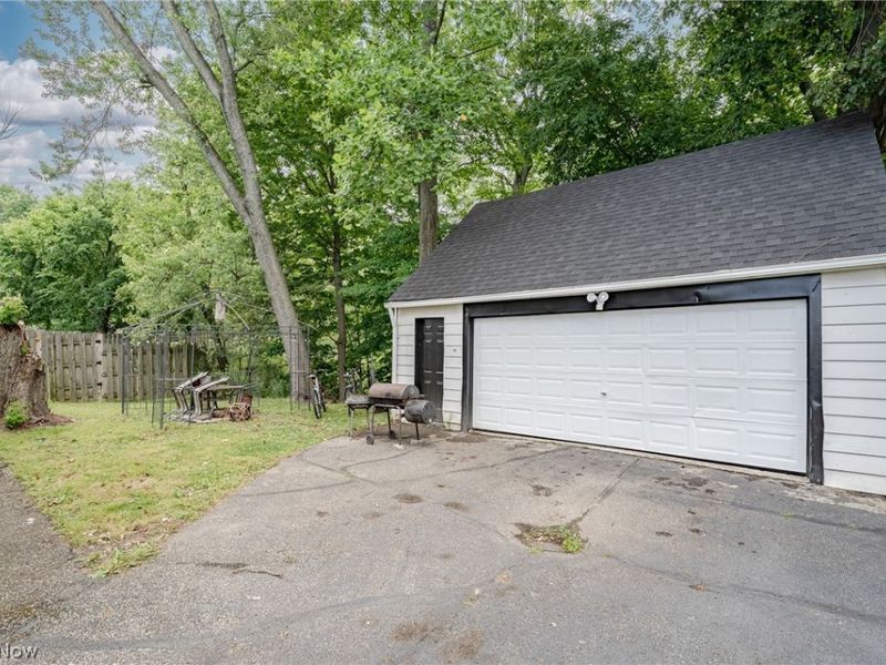 13611 Cranwood Park Boulevard, Garfield Heights, OH 44125 Photo 23