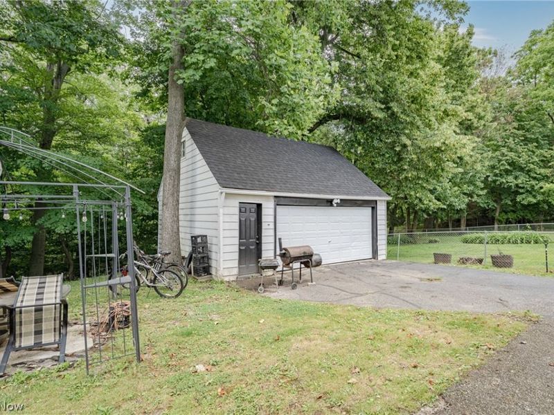 13611 Cranwood Park Boulevard, Garfield Heights, OH 44125 Photo 24