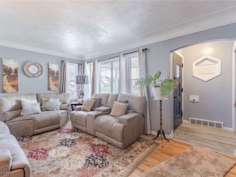 13611 Cranwood Park Boulevard, Garfield Heights, OH 44125 Photo 5