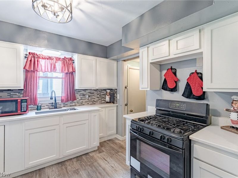 13611 Cranwood Park Boulevard, Garfield Heights, OH 44125 Photo 6