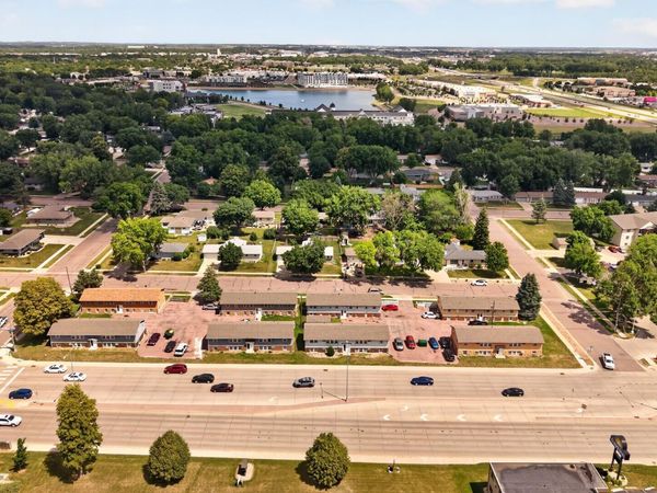 4800 W 41st St, Sioux Falls, SD 57106