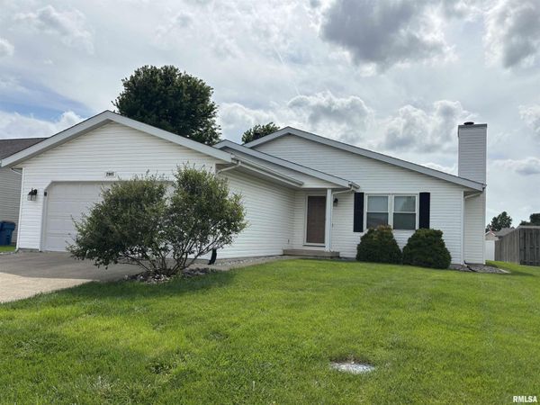 2905 Rend Drive, Springfield, IL 62707