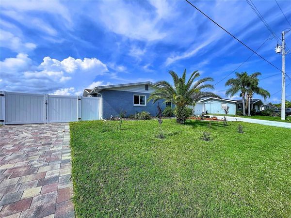 6536 LEESIDE ISLE , HUDSON, FL 34667