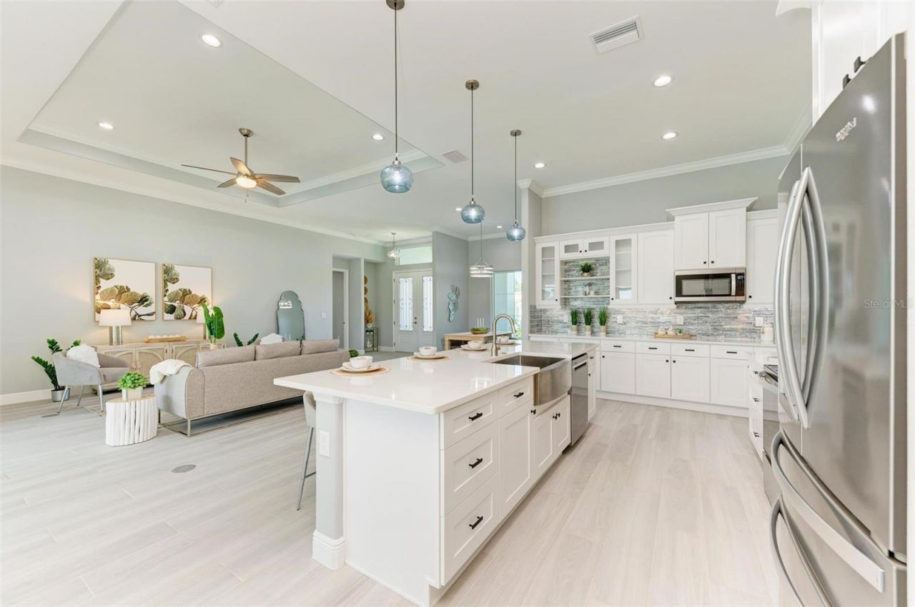 779 Boundary Boulevard, Rotonda West, FL 33947 Photo