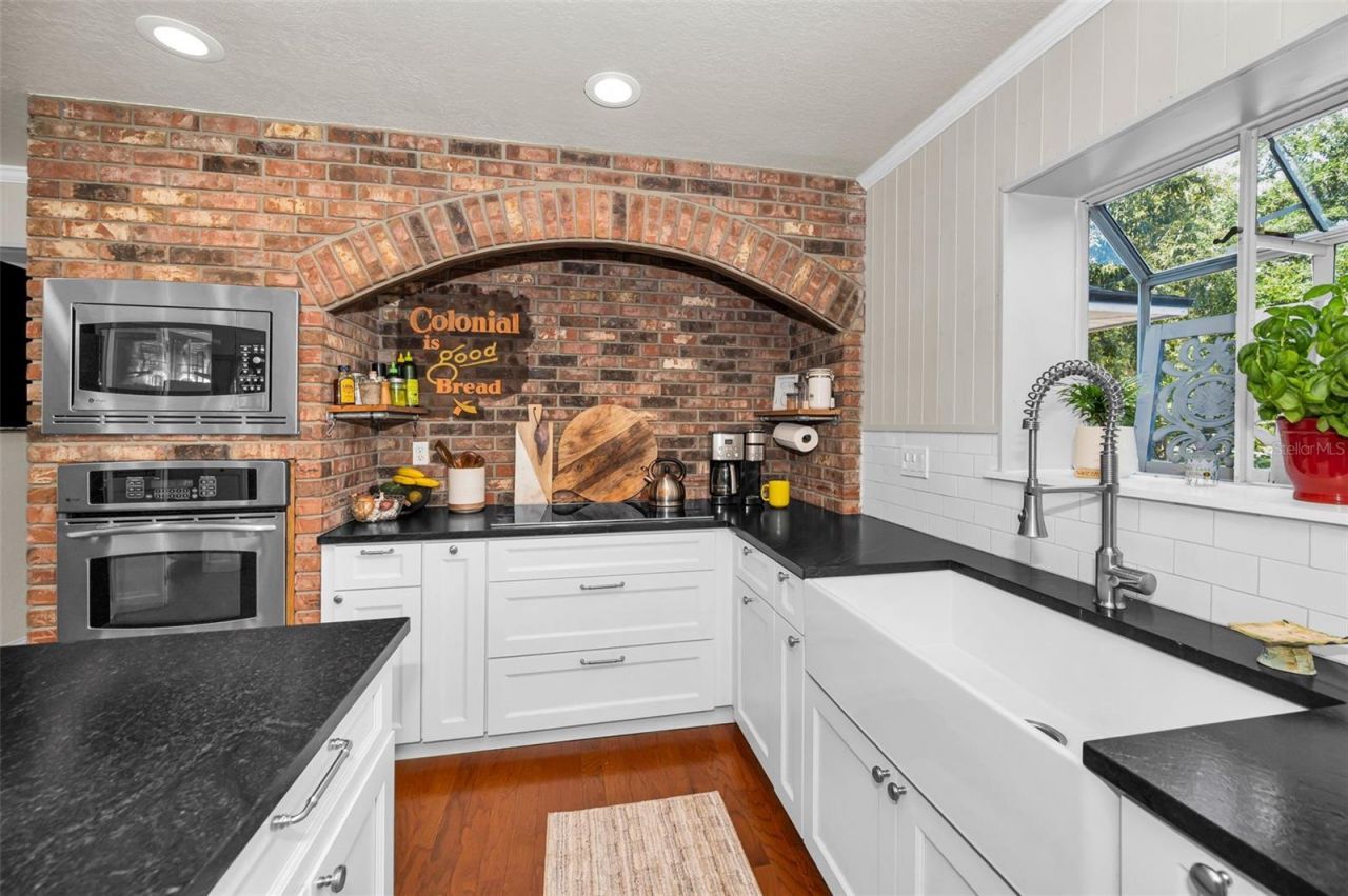 3525 Fairview Street, Safety Harbor, FL 34695 Photo