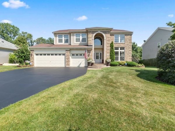 1225 Mallard Lane, Hoffman Estates, IL 60192