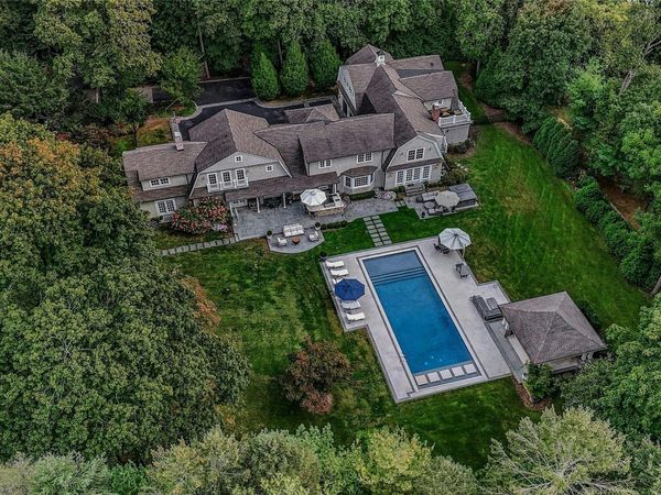 192 Burtis Lane , Muttontown, NY 11791
