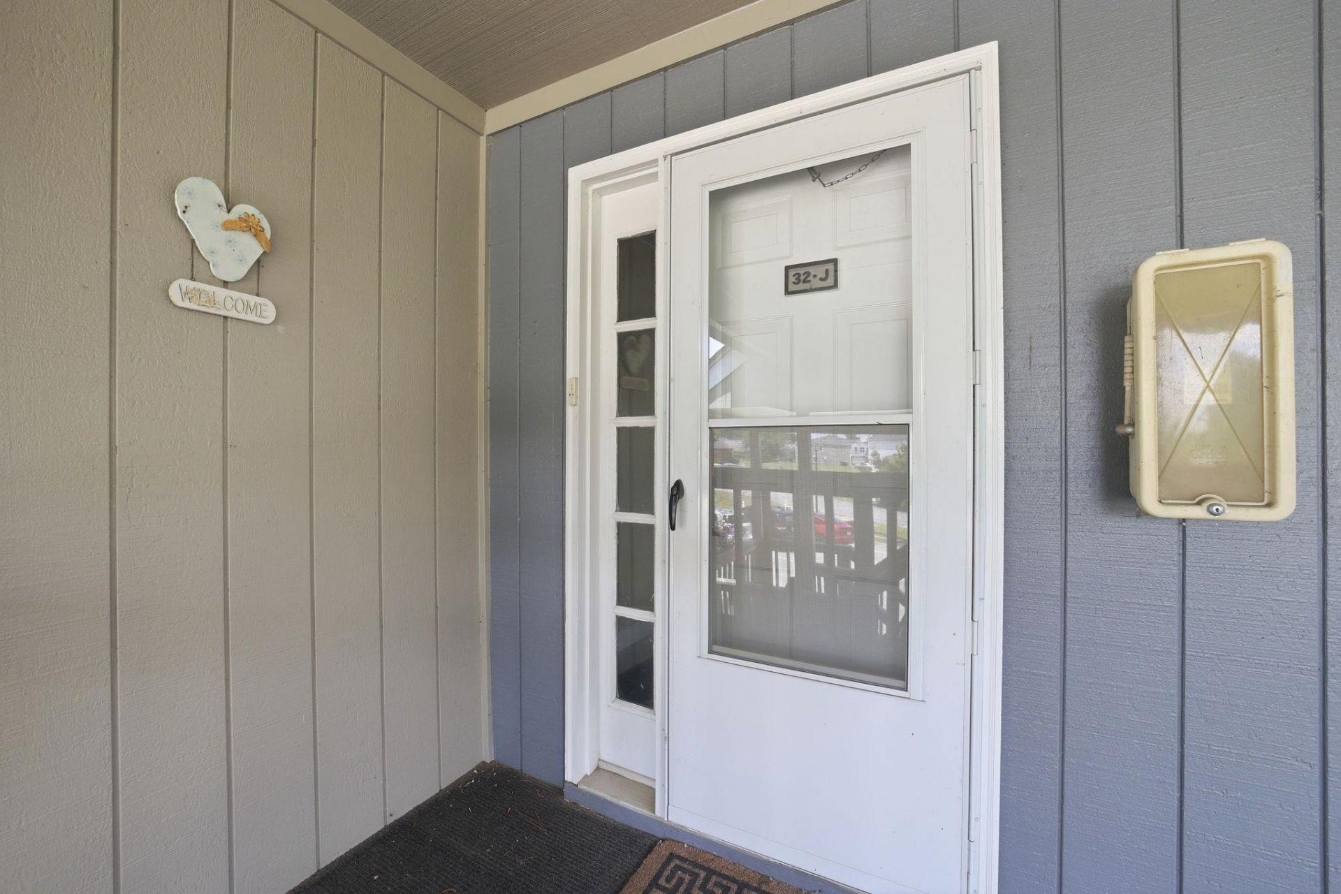 1890 Auburn Dr.  Photo 23