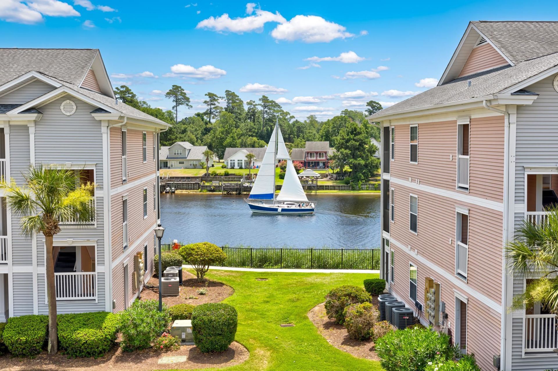 604 Waterway Village Blvd. Photo 35