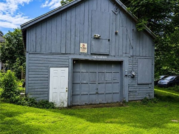 525 W Willett Street, Rome, NY 13440