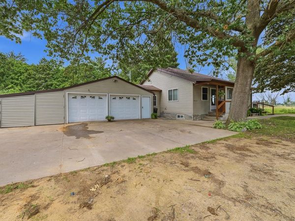 W2632 Fox LANE, Montello, WI 53949