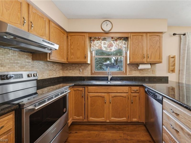 1749 Cove Street NW, Uniontown, OH 44685 Photo 11