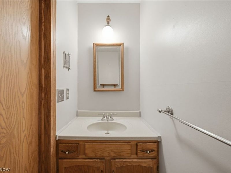 1749 Cove Street NW, Uniontown, OH 44685 Photo 20