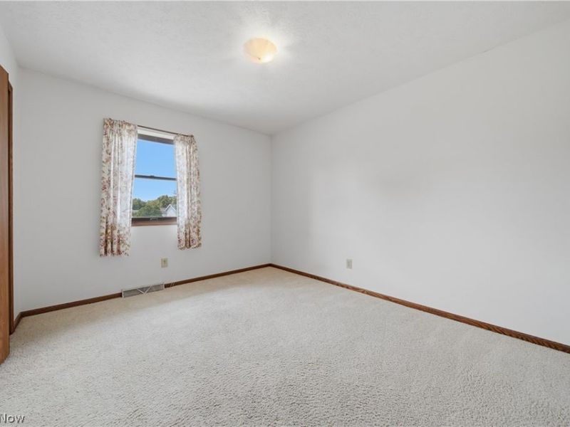 1749 Cove Street NW, Uniontown, OH 44685 Photo 23