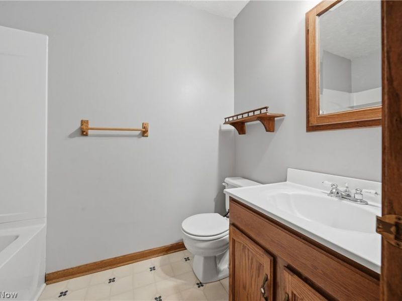 1749 Cove Street NW, Uniontown, OH 44685 Photo 30